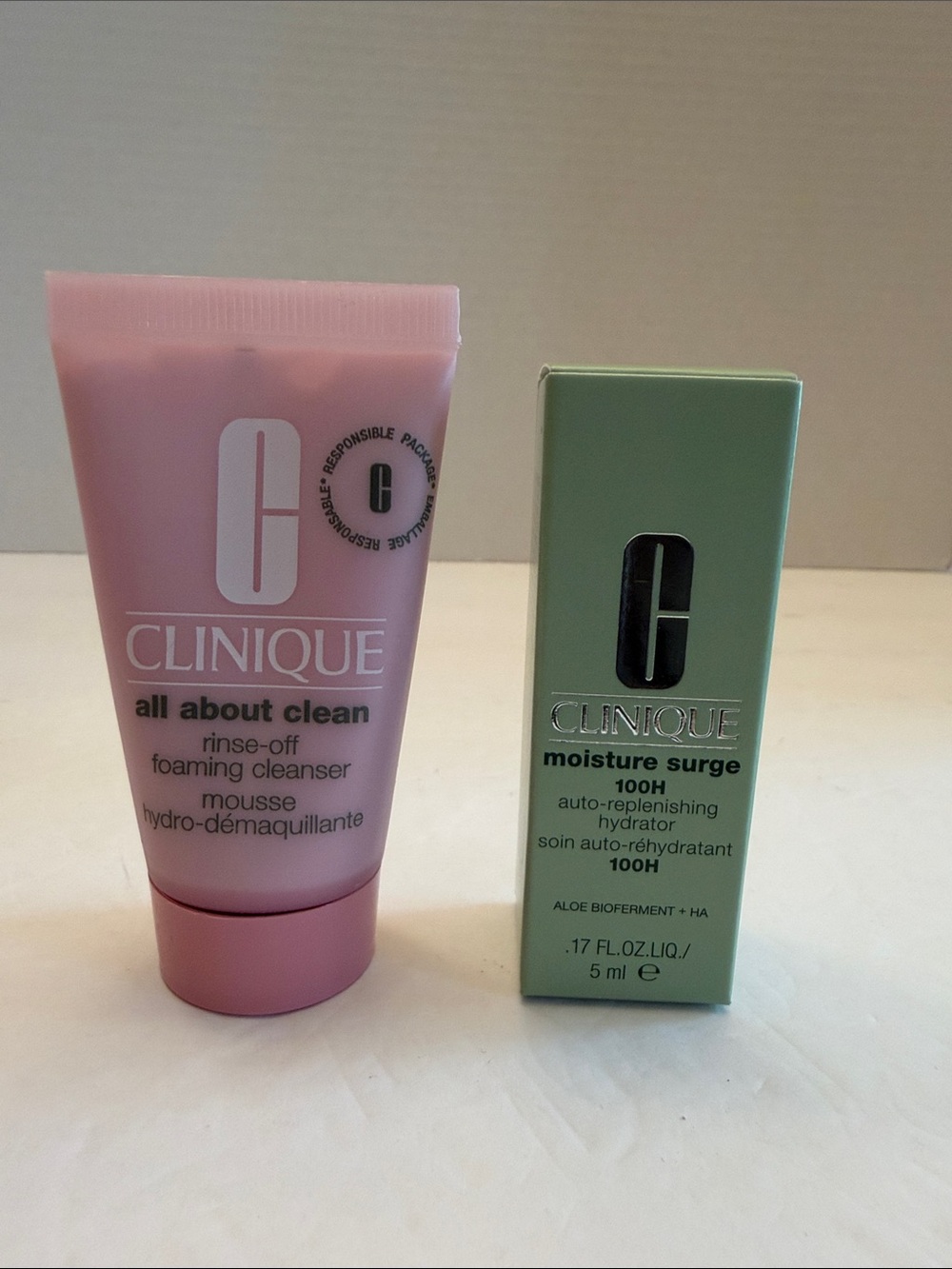 Clinique Duo - Moisture Surge and Foaming Cleanser